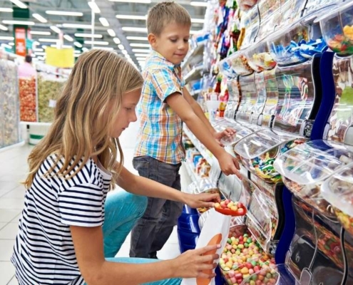 Quanto zucchero possono mangiare i nostri bambini